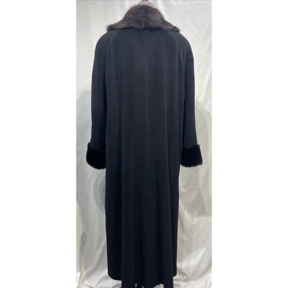 cashmire blend 50/50 coat black w/ ranch mink collar + cuffs (82028)